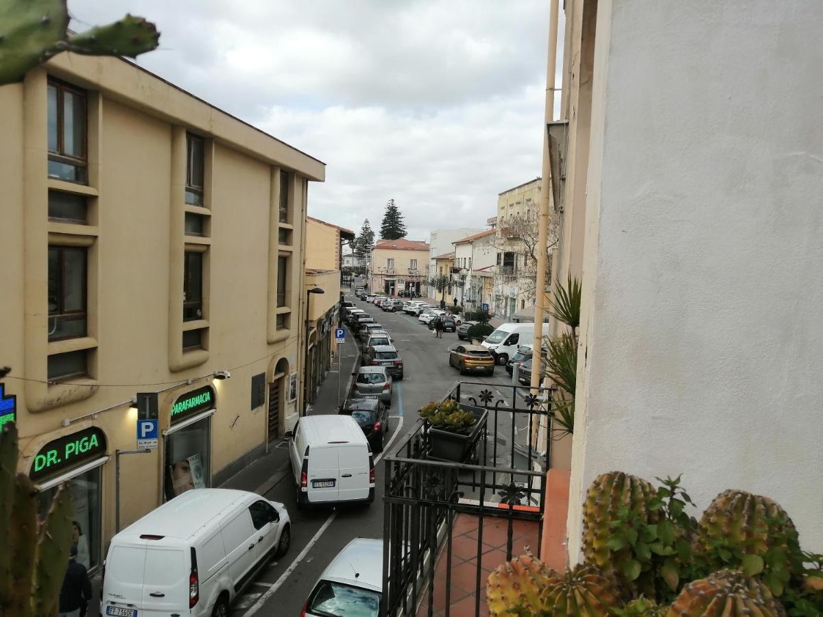 Residenza Schinardi Hotel Oristano Exterior photo